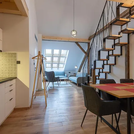 Stylove Vinarske V Historickem Centru Znojma * Znojmo