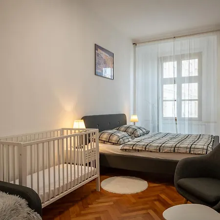 Stylove Vinarske V Historickem Centru Znojma Apartment