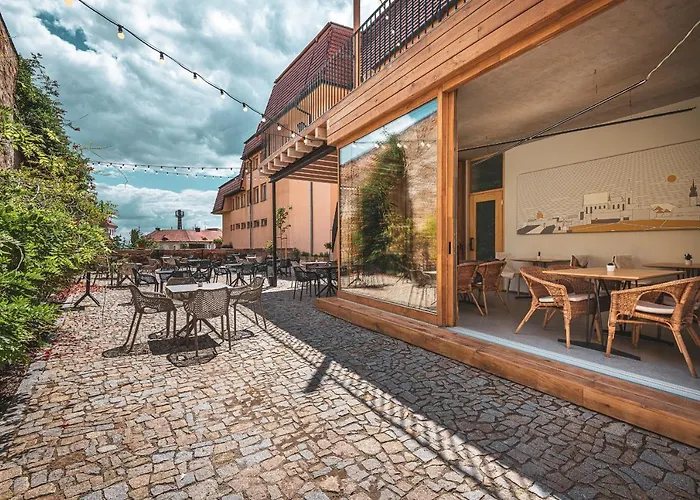 Renesancni Vinarsky Dum V Historickem Centru Znojma *