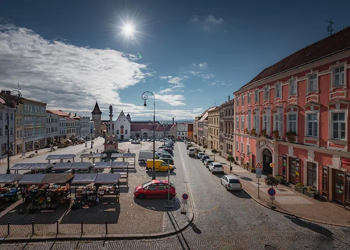 Renesancni Vinarsky Dum V Historickem Centru Znojma شقة زنويمو